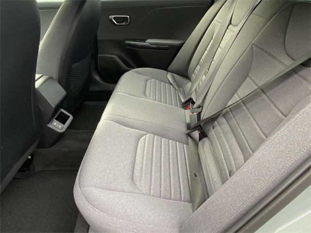 2025 Kia K4 EX photo 10
