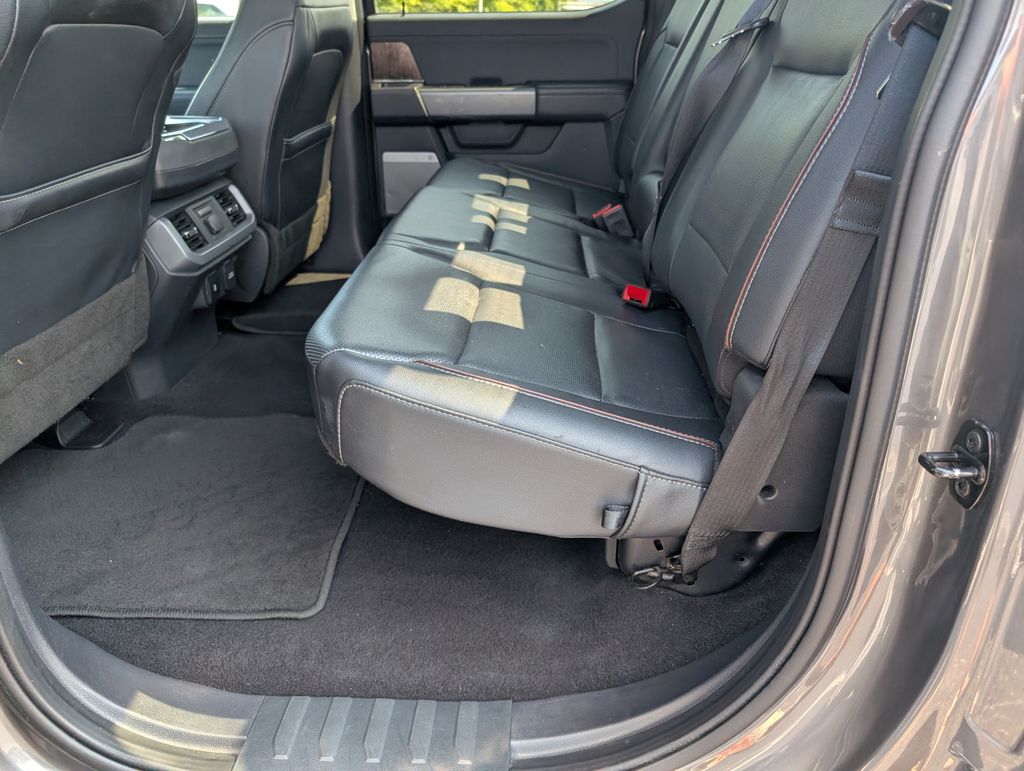 2023 Ford F-150 Lariat photo 5