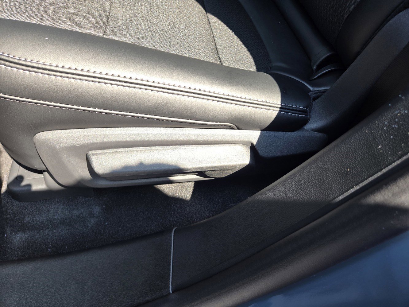 2025 Ford Escape Plug-In Hybrid photo 22