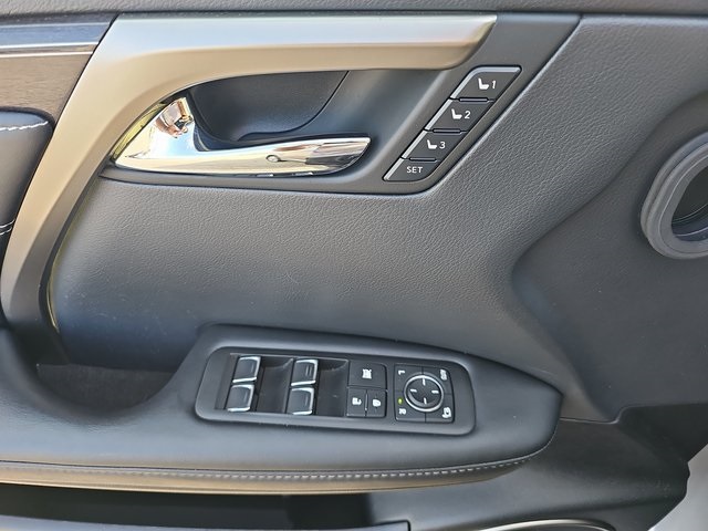 2021 Lexus RX 450h Luxury photo 25