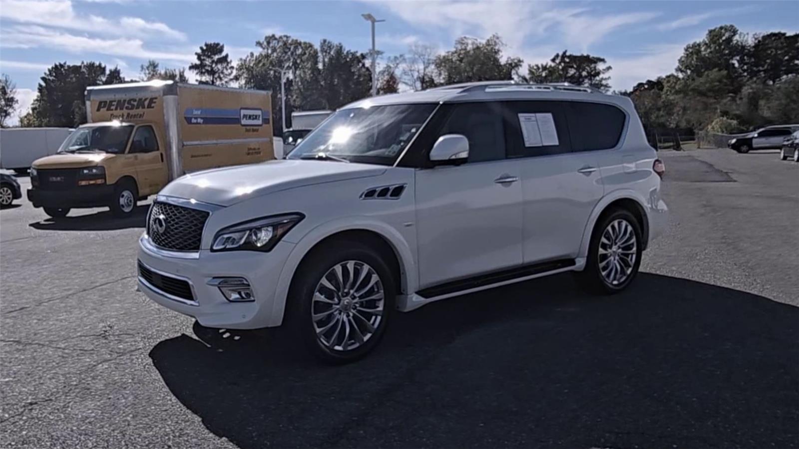 2016 Infiniti QX80 photo 4