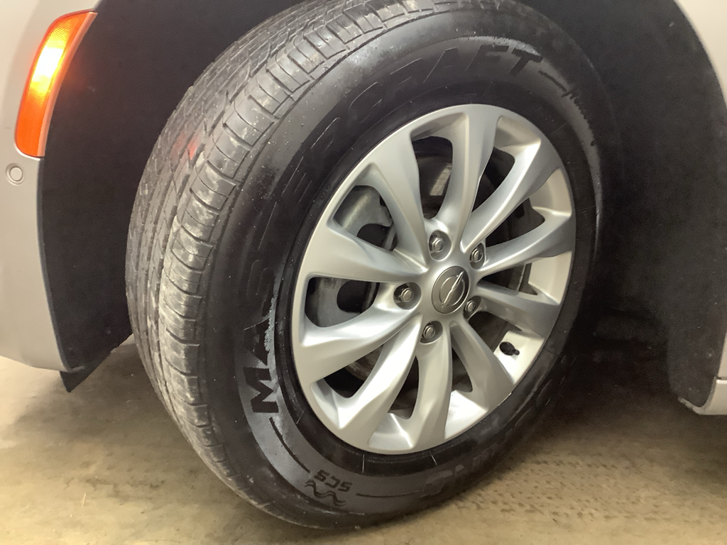 2018 Chrysler Pacifica Touring L photo 20
