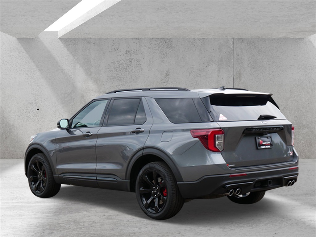 2023 Ford Explorer ST photo 4