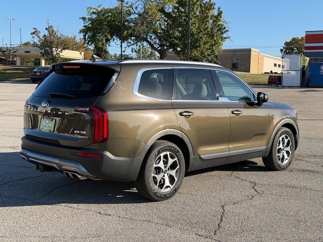 2020 Kia Telluride EX photo 3