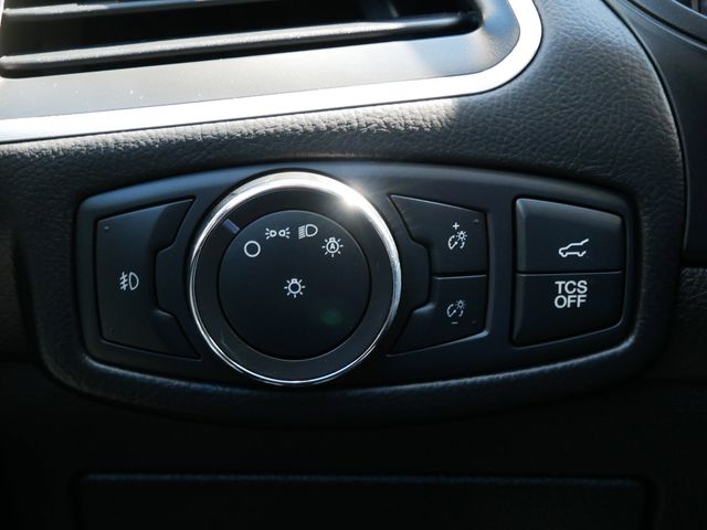 2022 Ford Edge SEL photo 13