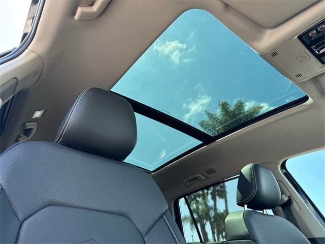 2026 Volkswagen Atlas SE Technology photo 15