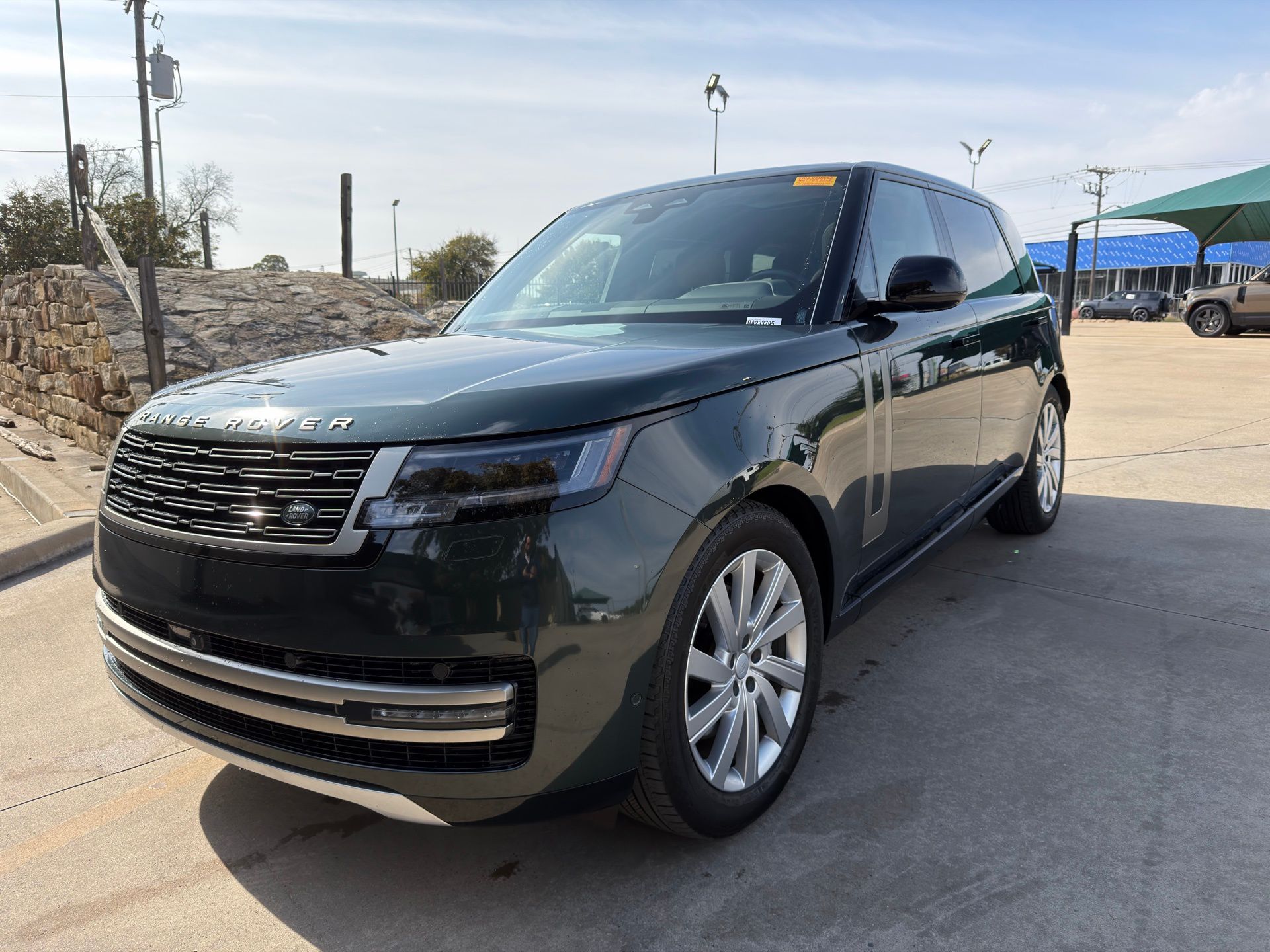 2024 Land Rover Range Rover SE's photo