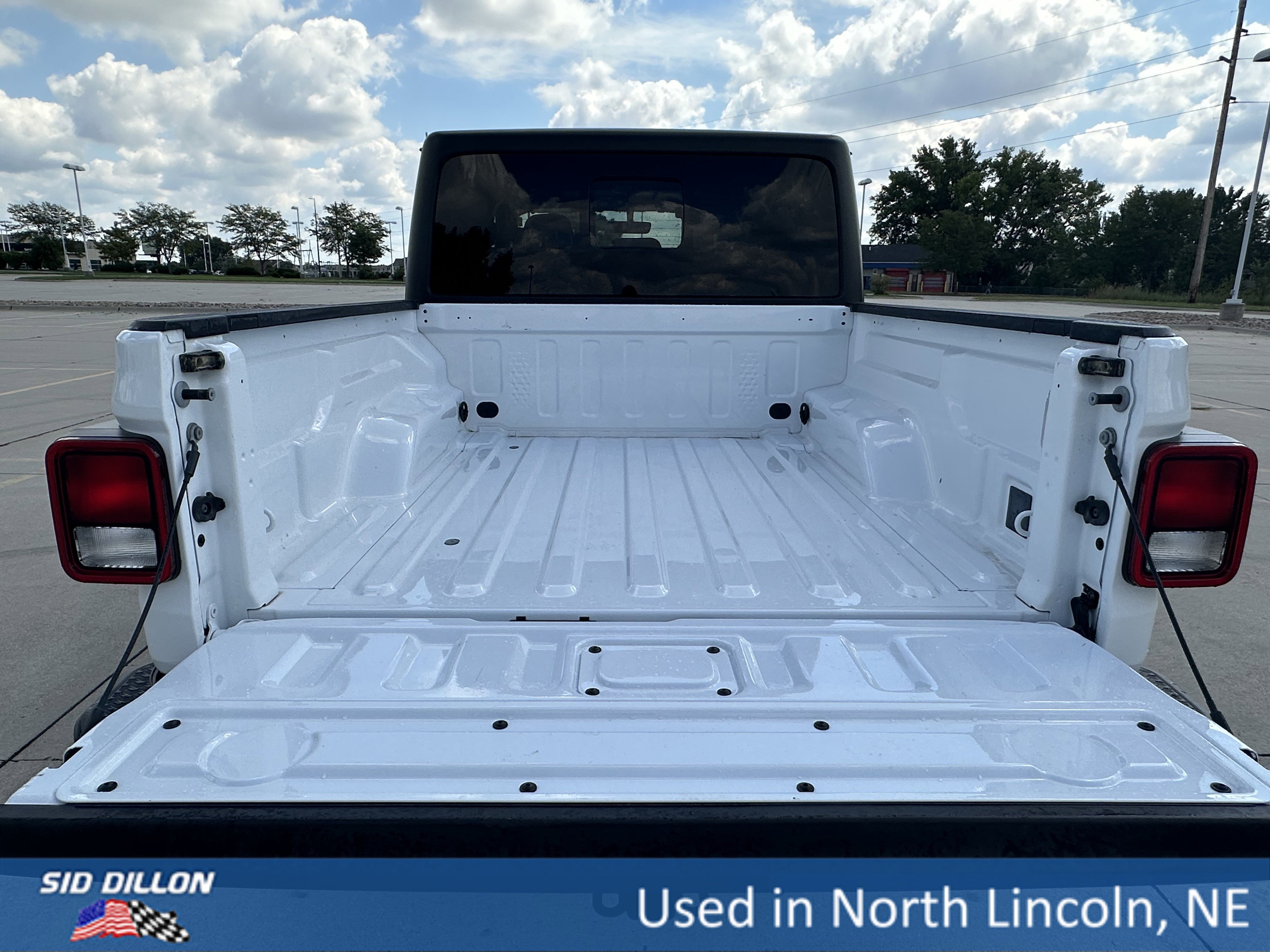 2022 Jeep Gladiator Mojave photo 4