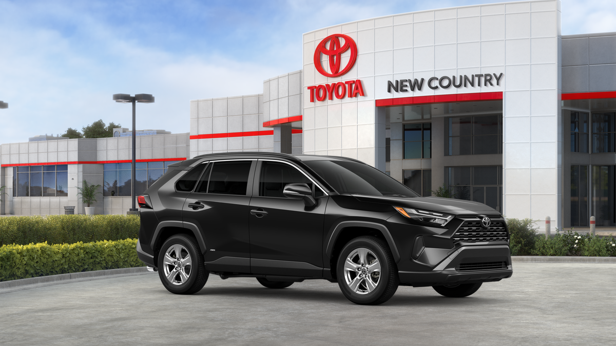 2025 Toyota RAV4 Hybrid XLE photo 7
