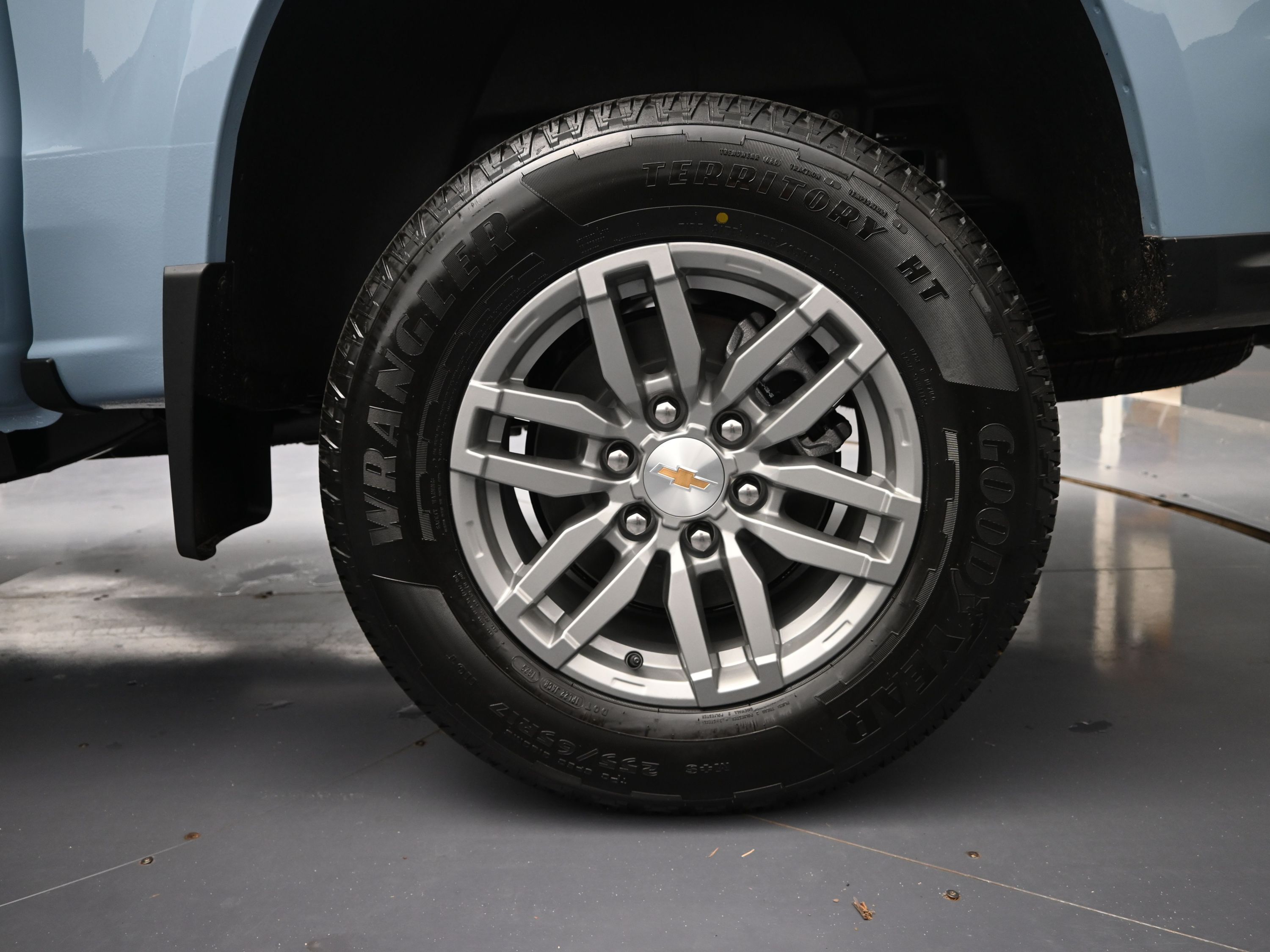 2025 Chevrolet Colorado Work Truck LT photo 12