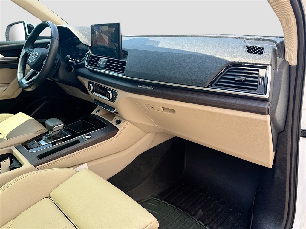 2024 Audi Q5 45 S line Premium Plus photo 25