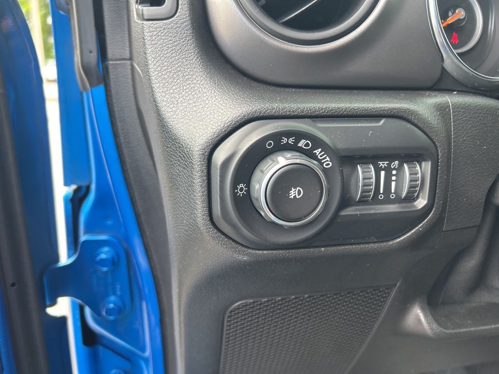 2021 Jeep Wrangler Unlimited Willys photo 35
