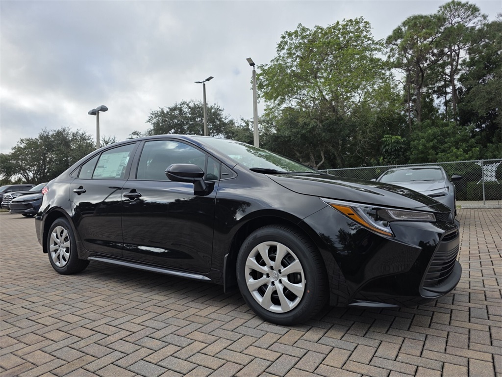 2026 Toyota Corolla LE's photo