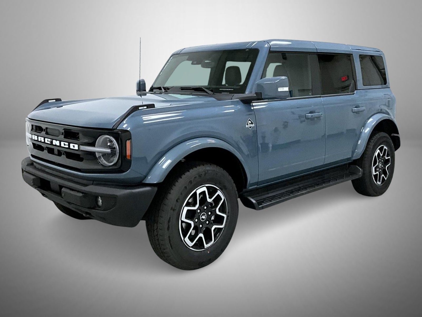 2025 Ford Bronco 4-Door Outer Banks's photo