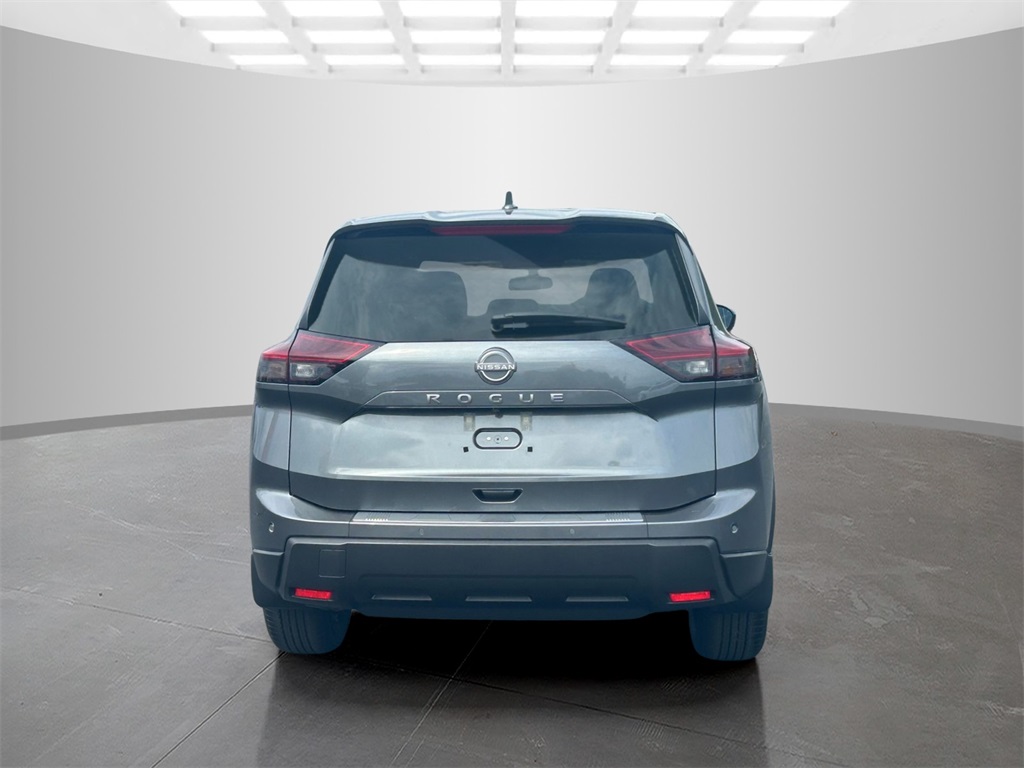 2026 Nissan Rogue SV photo 5