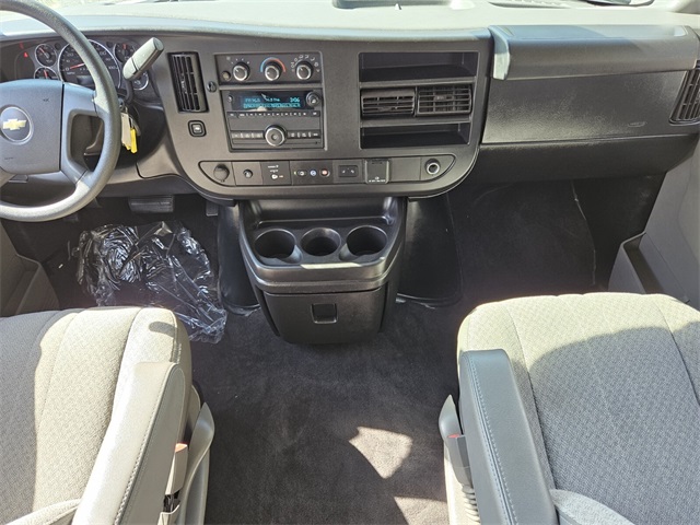 2020 Chevrolet Express 2500 LT Passenger photo 12