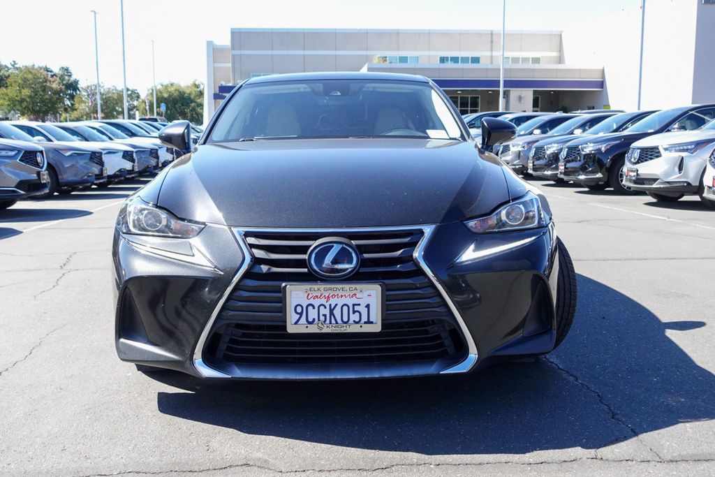 2017 Lexus IS 200t photo 2