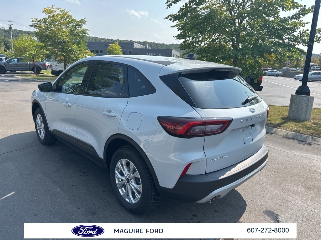 2025 Ford Escape Active photo 5