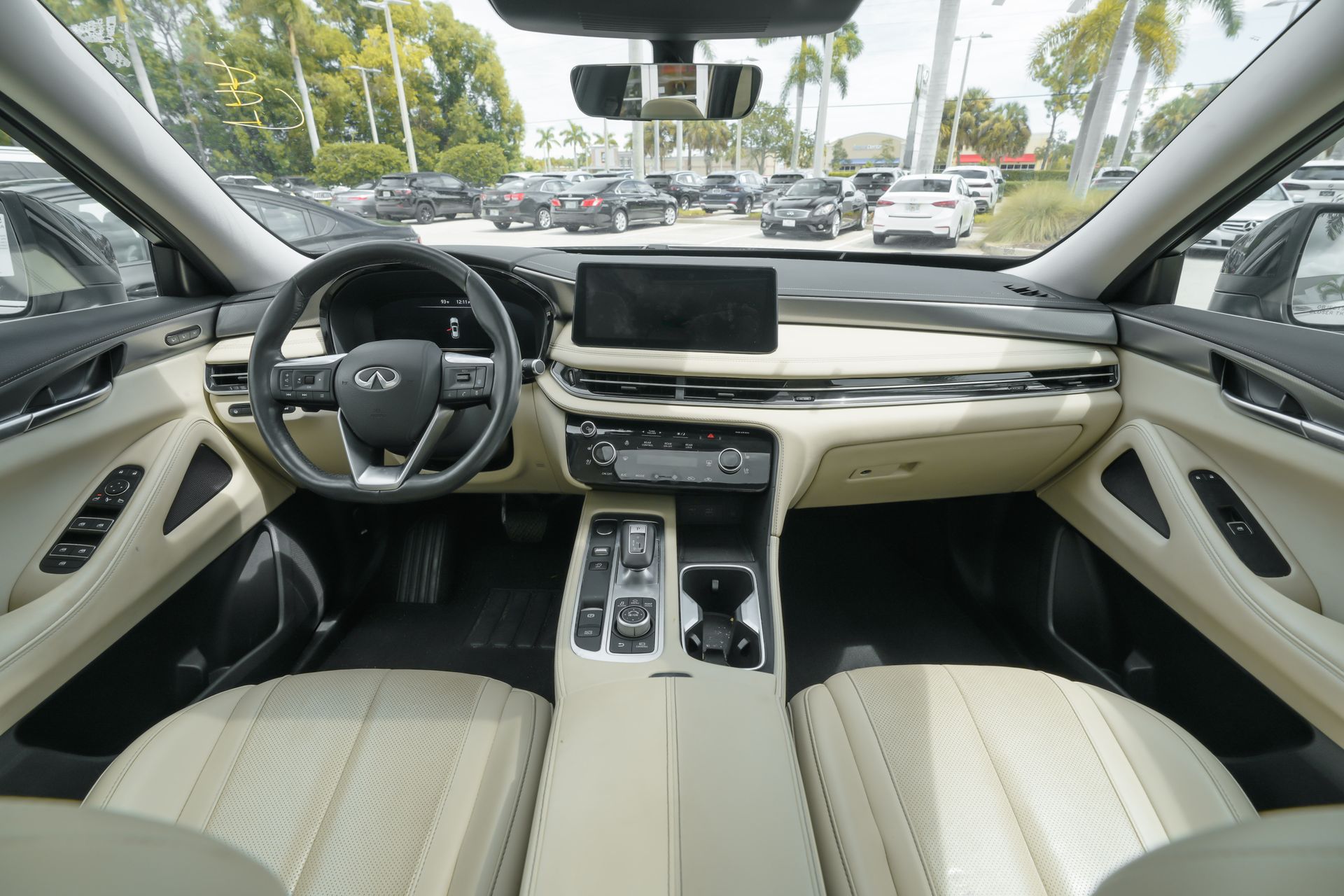 2024 Infiniti QX60 Luxe photo 11