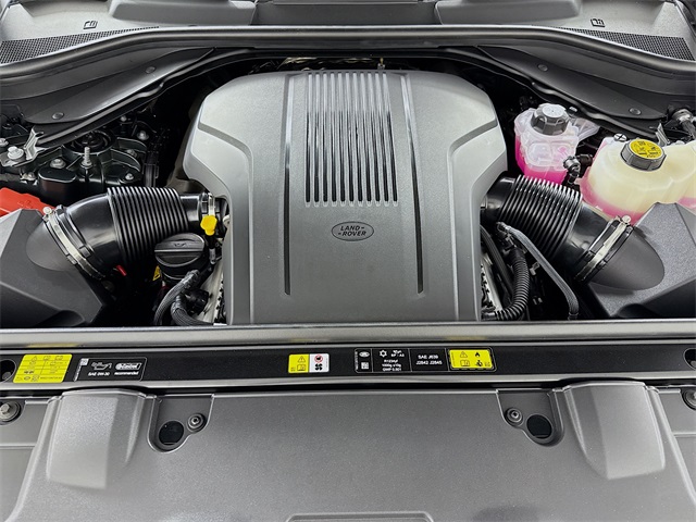 2025 Land Rover Range Rover SE photo 25