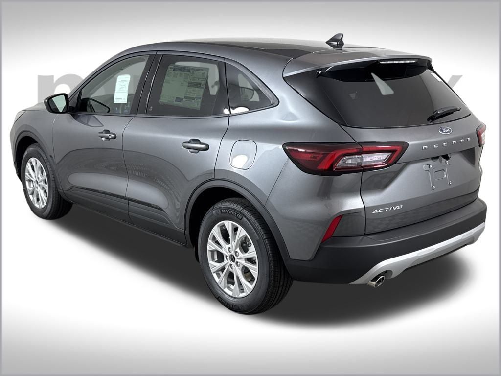 2025 Ford Escape Active photo 3