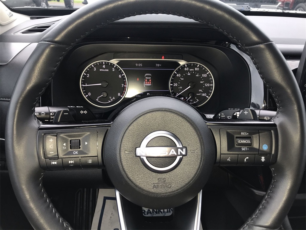 2024 Nissan Pathfinder SL photo 12