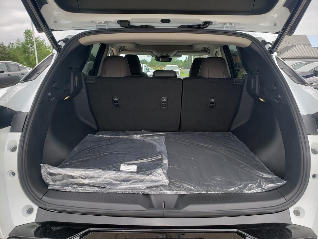 2025 Nissan Murano Platinum photo 4