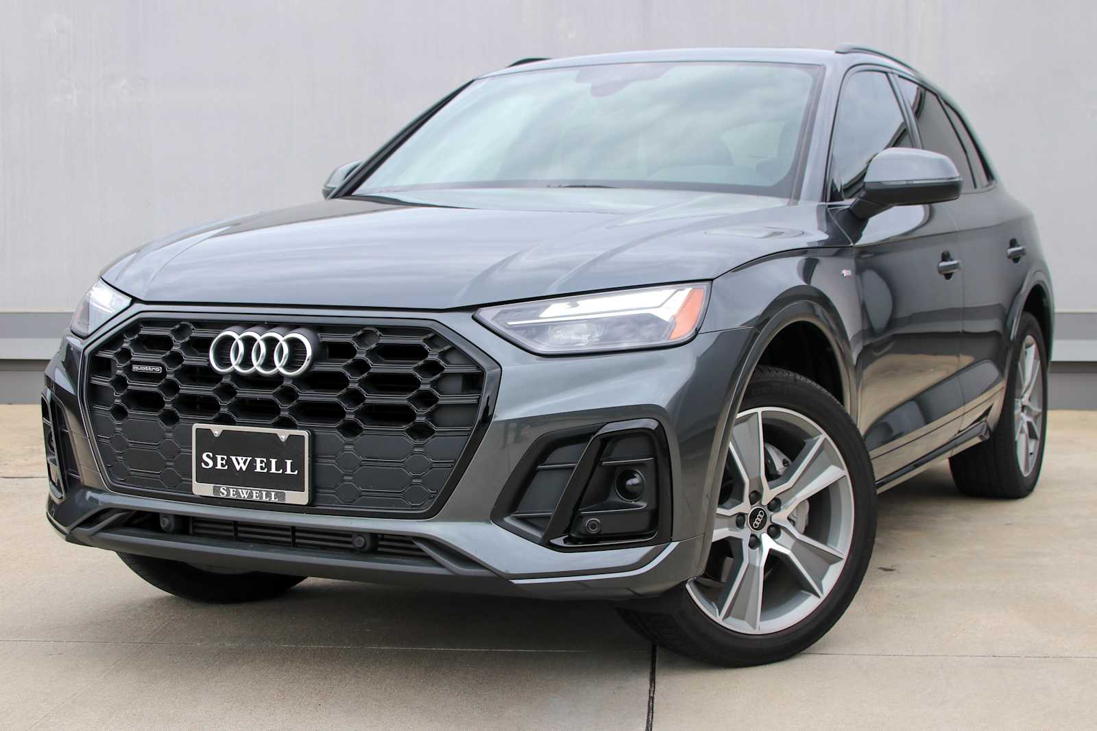 2025 Audi Q5 S line Premium