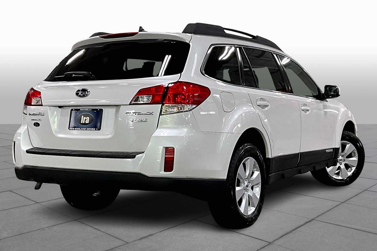 2012 Subaru Outback 2.5i Limited photo 11