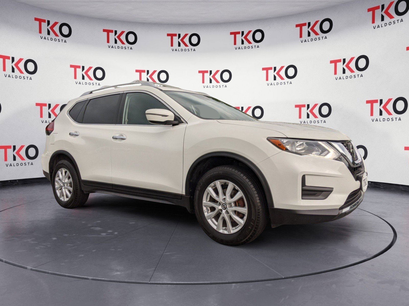 2020 Nissan Rogue S's photo