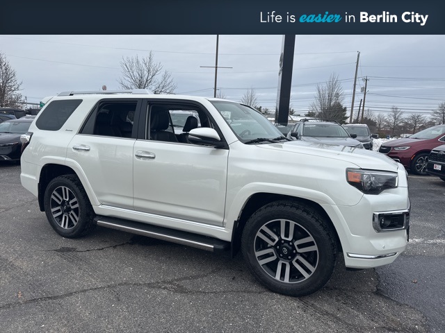2022 Toyota 4Runner Limited's photo