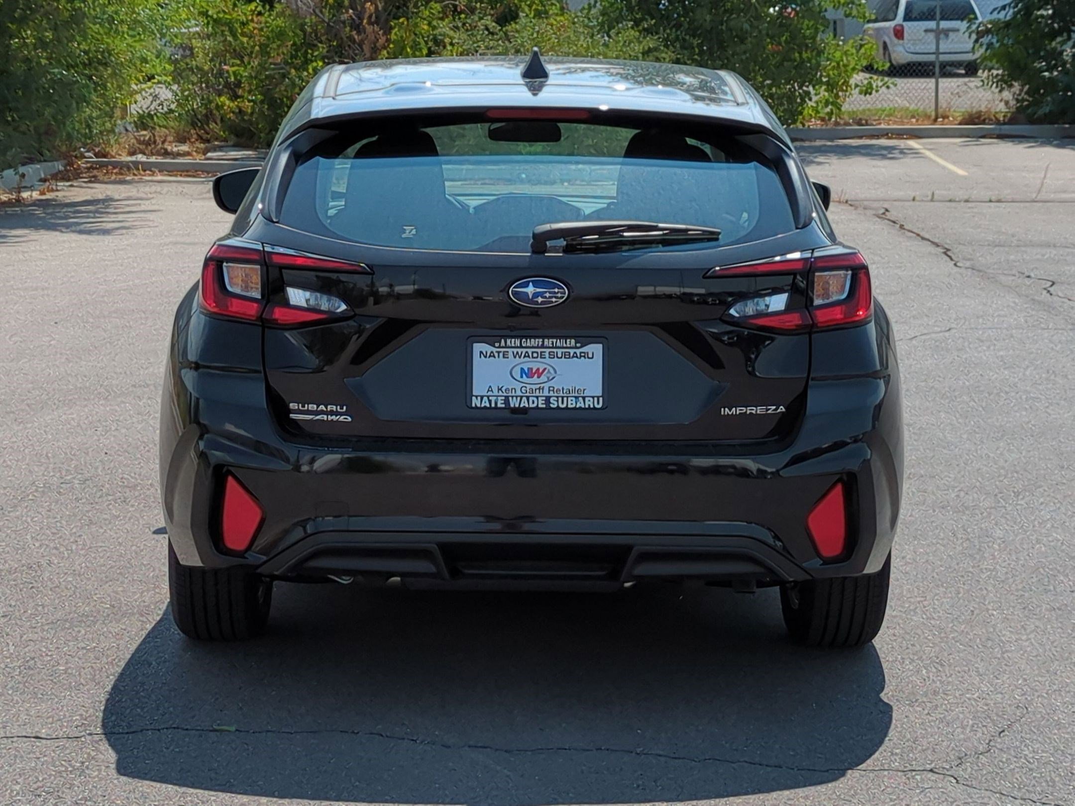 2025 Subaru Impreza Base photo 4