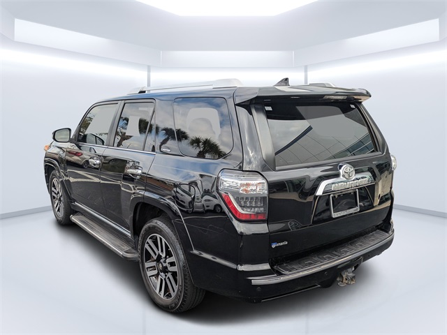 2016 Toyota 4Runner Limited photo 3