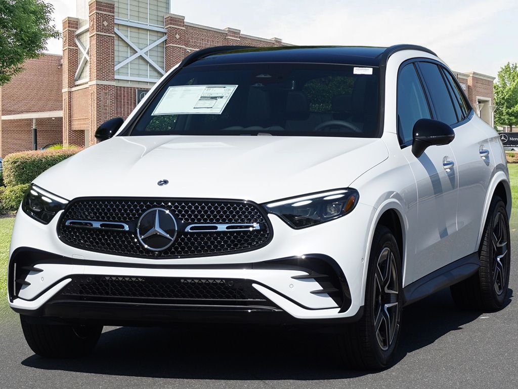 2026 Mercedes Benz GLC 300 photo 4