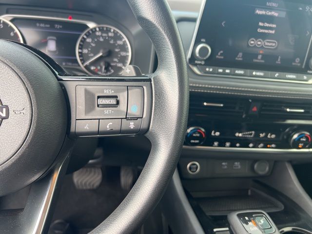 2023 Nissan Rogue SV photo 13