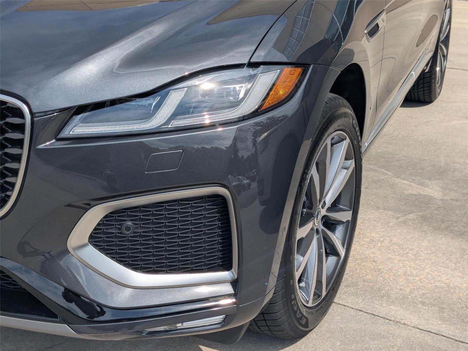 2026 Jaguar F-PACE P250 R-Dynamic S photo 9