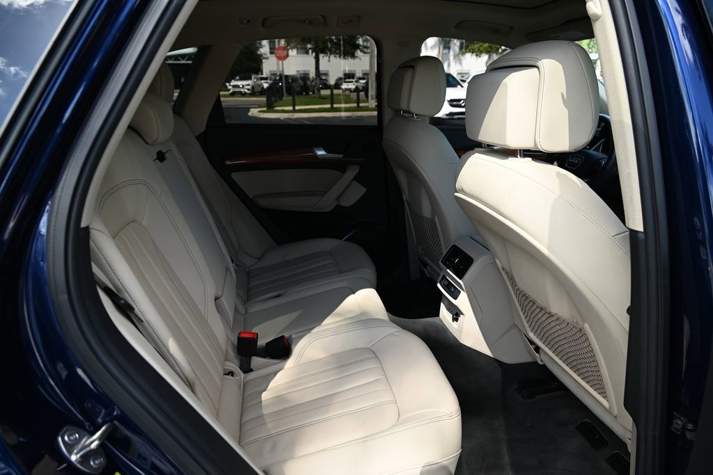 2023 Audi Q5 45 S line Premium photo 13