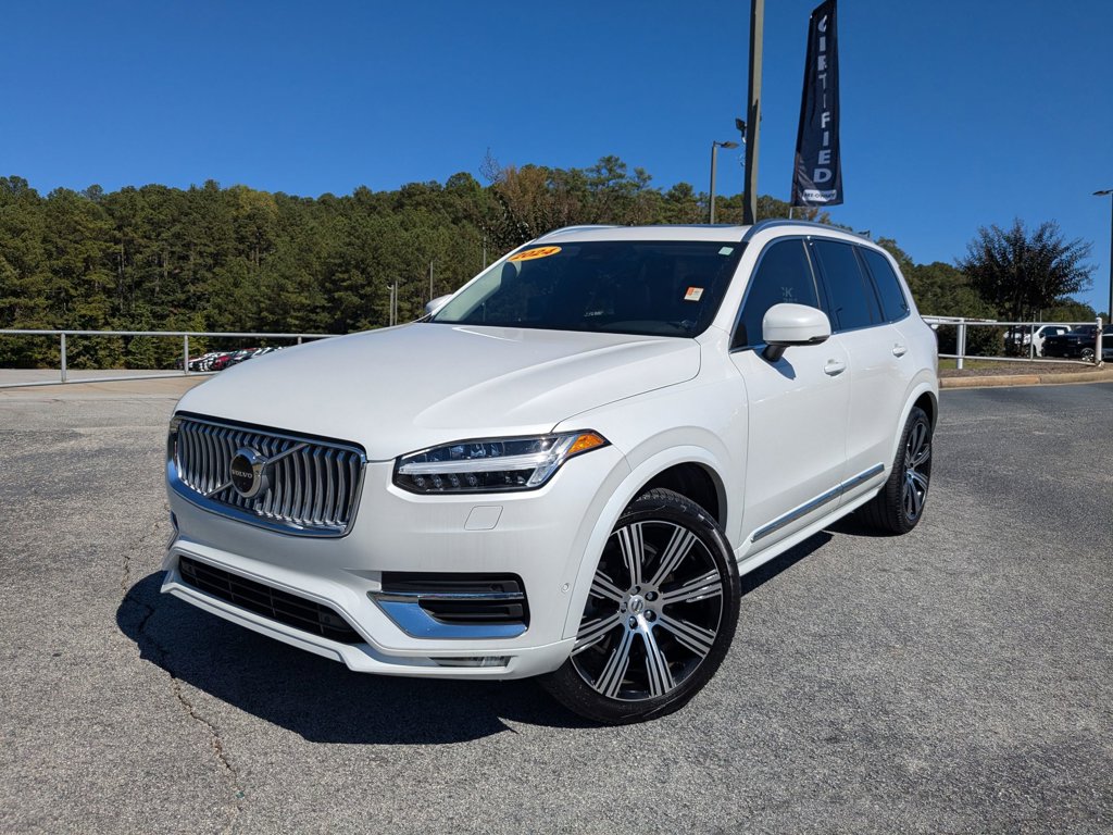 2024 Volvo XC90 Plus's photo
