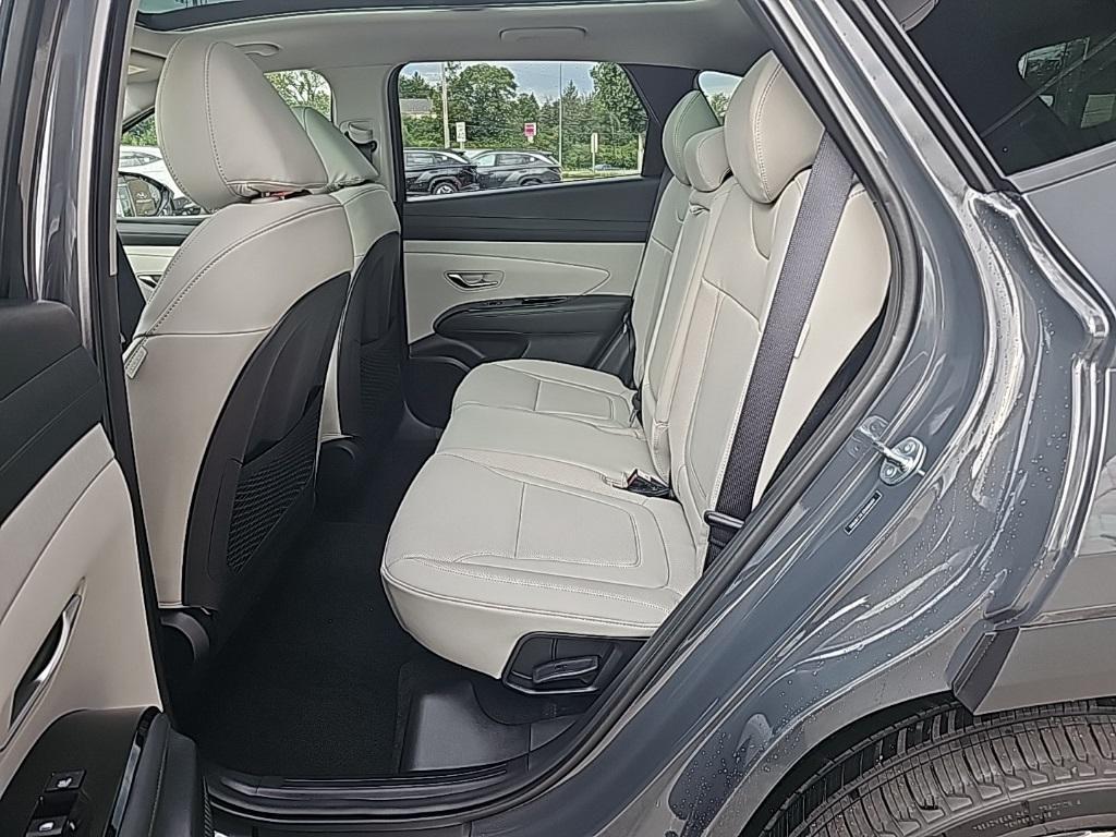 2025 Hyundai Tucson Limited photo 28