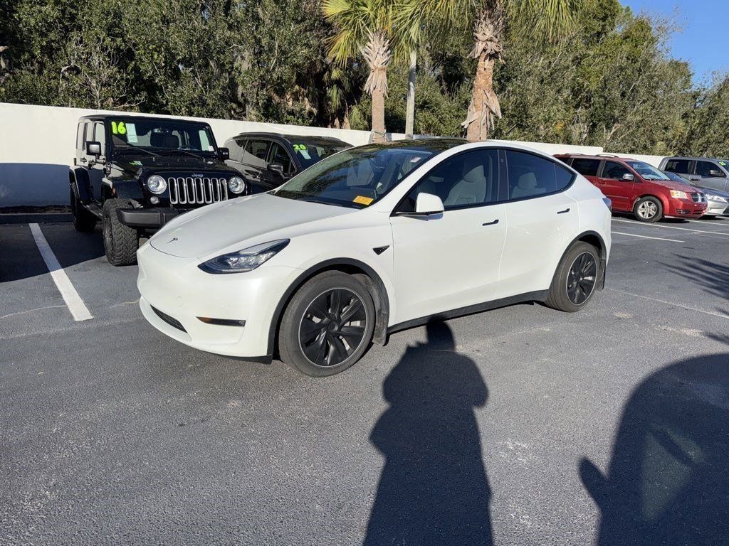 2021 Tesla Model Y Long Range's photo