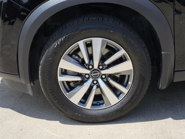 2024 Nissan Pathfinder SL photo 7