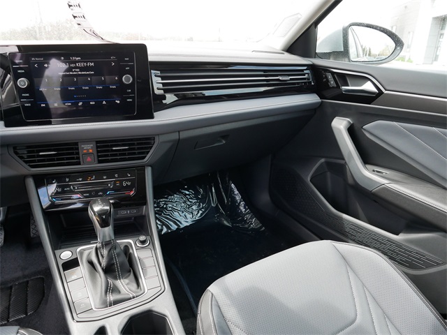 2025 Volkswagen Jetta 1.5T SEL photo 10