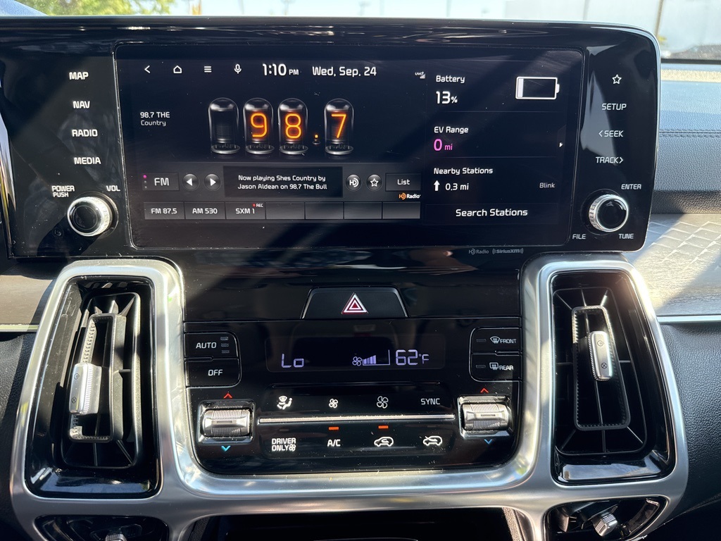 2022 Kia Sorento Plug-In Hybrid SX photo 45