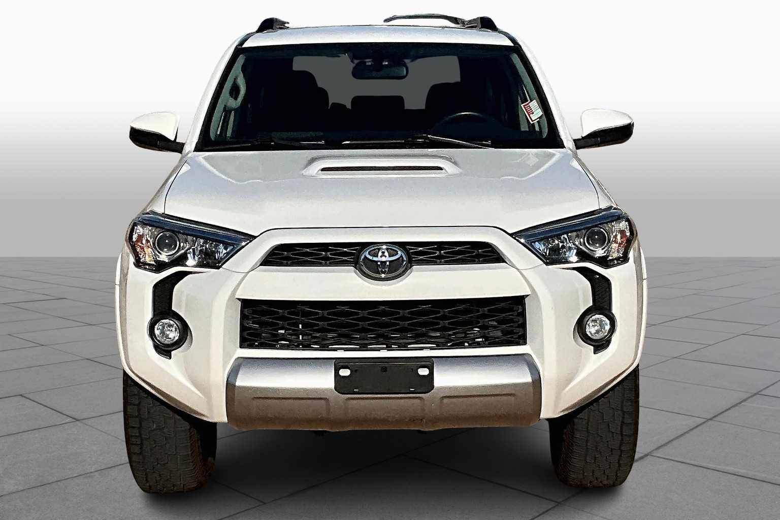 2018 Toyota 4Runner TRD photo 3