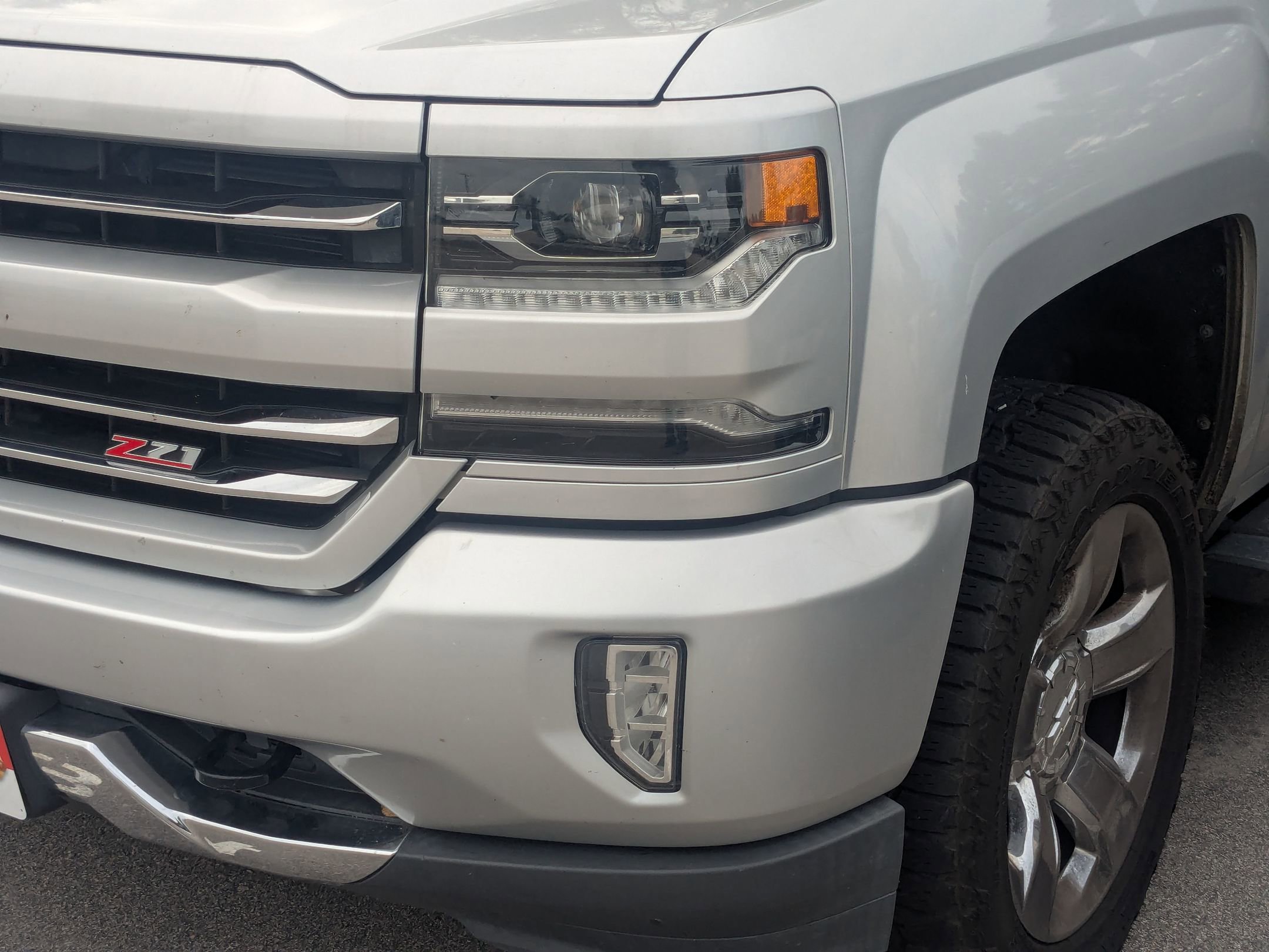 2018 Chevrolet Silverado 1500 LTZ photo 4