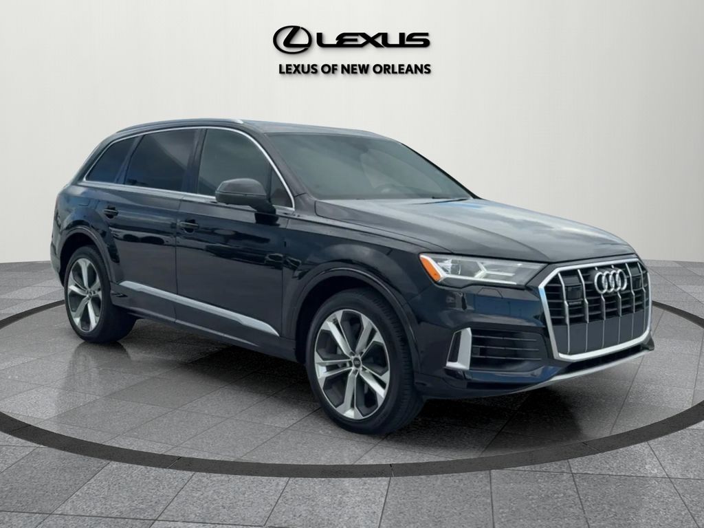 2022 Audi Q7 Premium Plus's photo