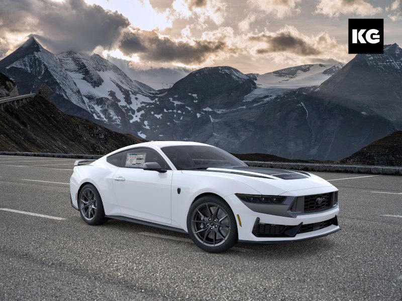 2026 Ford Mustang Dark Horse's photo