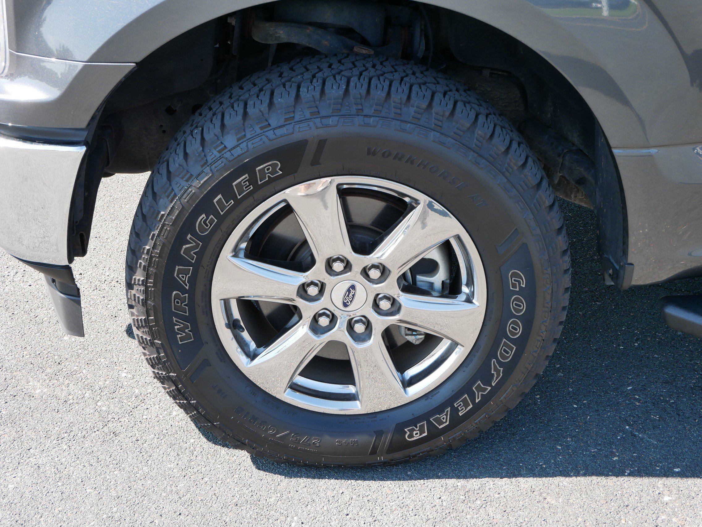 2020 Ford F-150 XLT photo 9