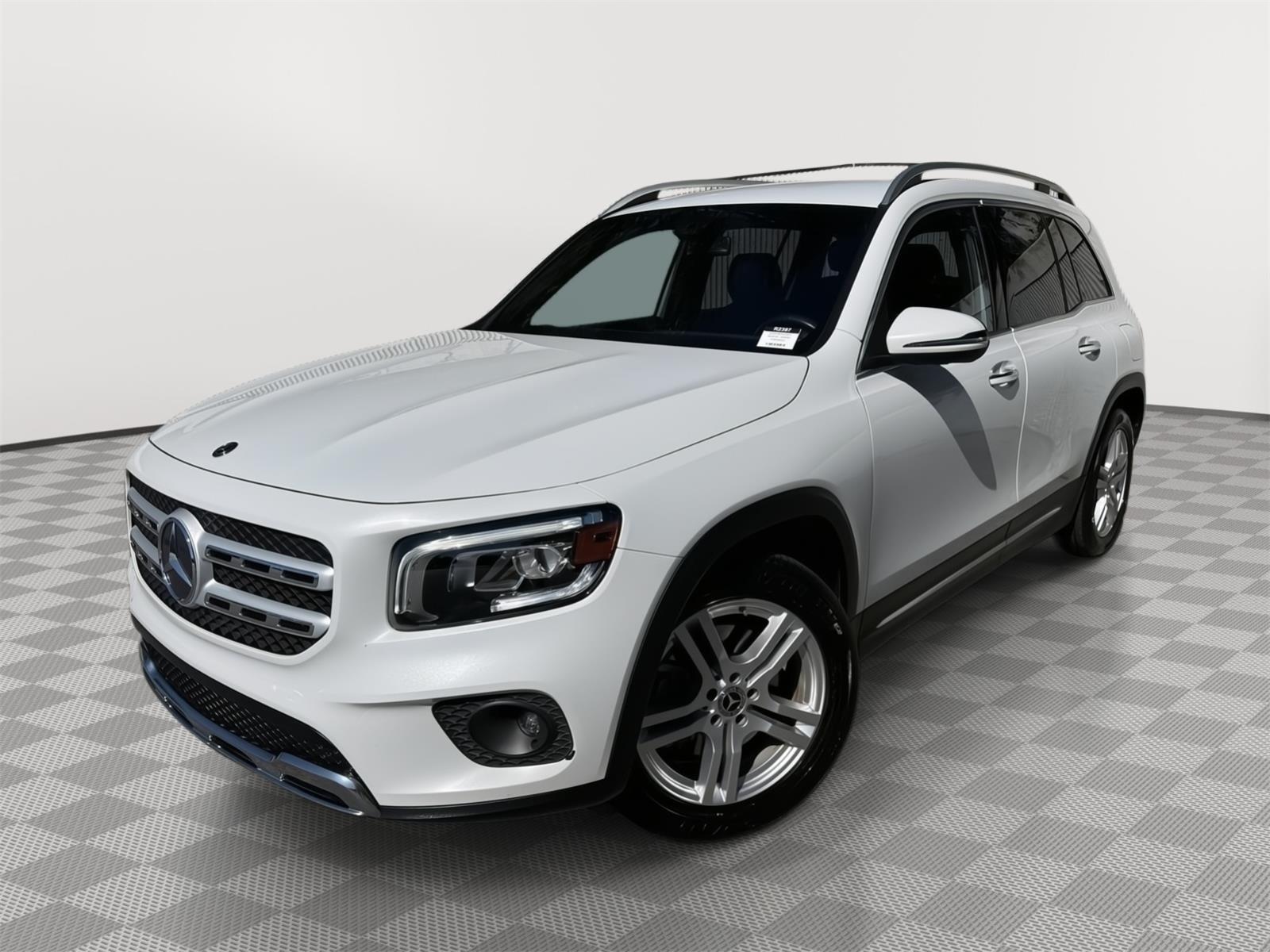 2020 Mercedes Benz GLB 250 4MATIC photo 2