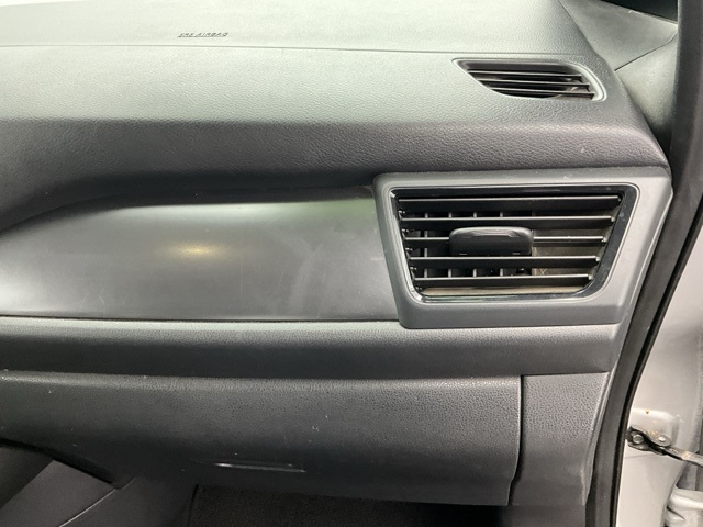2019 Nissan Leaf S photo 12